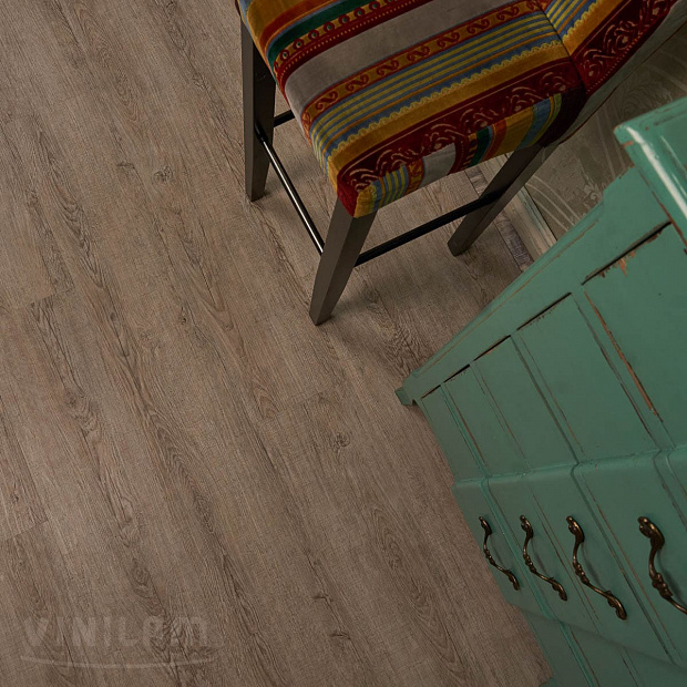 Vinilam Ceramo Wood 10128 (Дуб Шале)