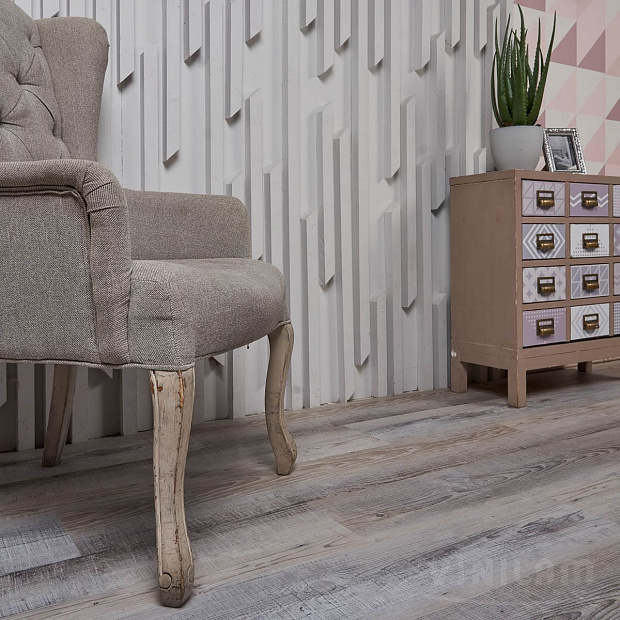Vinilam Ceramo Wood 4949 (Сосна Андер)