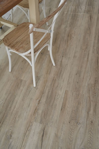 Vinilam Ceramo 8875 -EIR  (Дуб Цюрих)