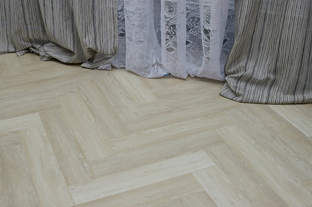 SPC-ламинат Steinholz Herringbone Ракс STH043H